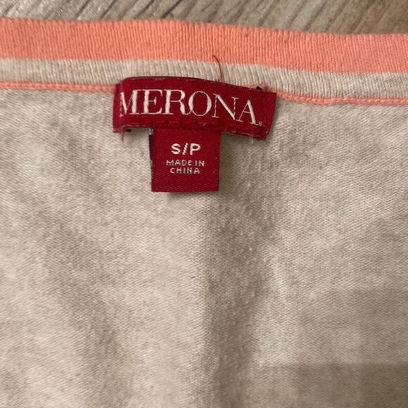 Lot of 3 Women’s Size Small Cardigan, Tank, Short Sleeve Top - Picture 16 of 16